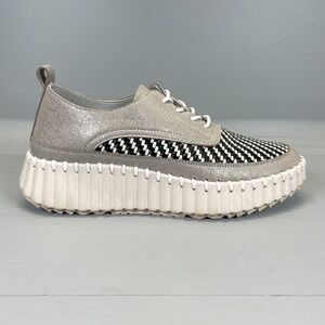 Bernie Mev Shoes Womens Size 38 Gray Woven Leather Slip On Comfort Wedge Sneaker